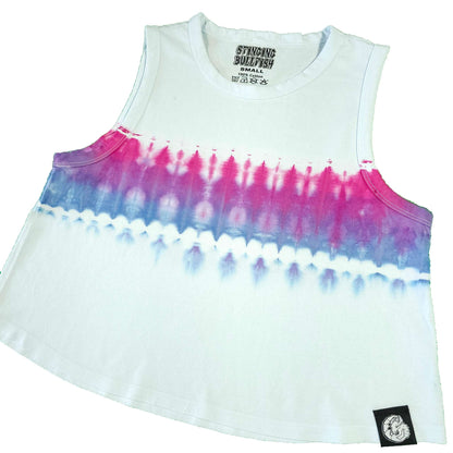 Sleeveless scoop-neck crop vest with pink and blue tie-dye band; side logo patch.