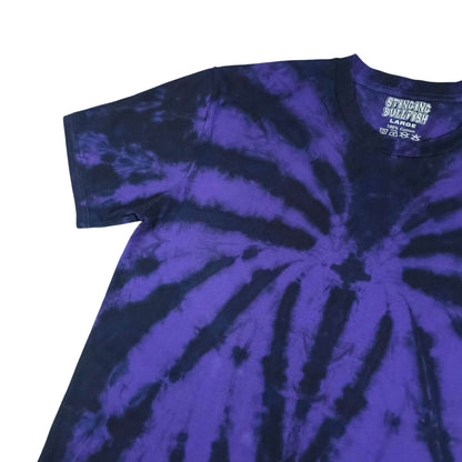Purple and dark blue spiral tie-dye T-shirt with crew neck and short sleeves (close-up).