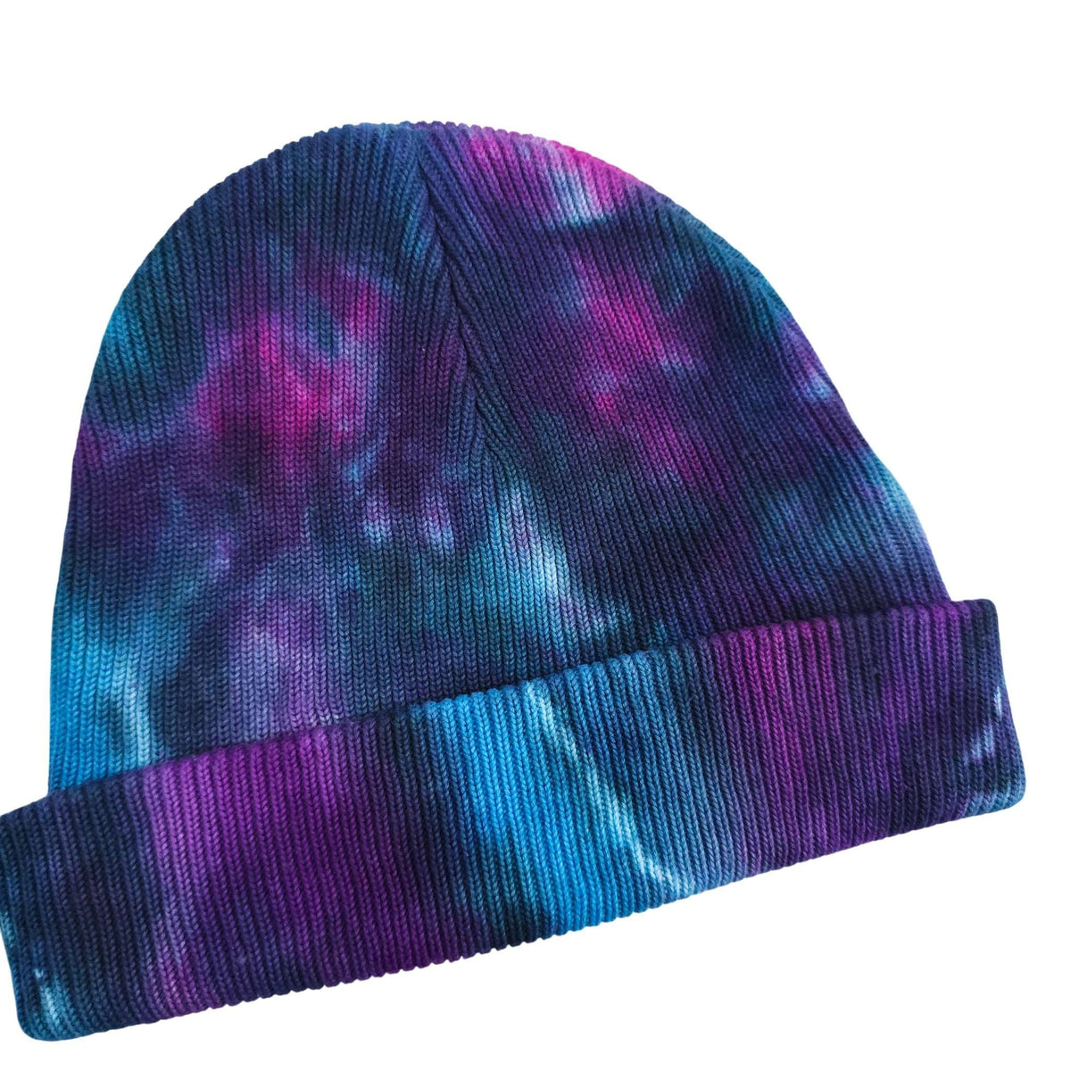 Tie-dye beanie hat with folded cuff, blue and purple knit pattern