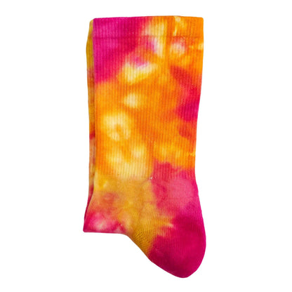Single fruit salad tie-dye ankle sock with pink and orange swirls