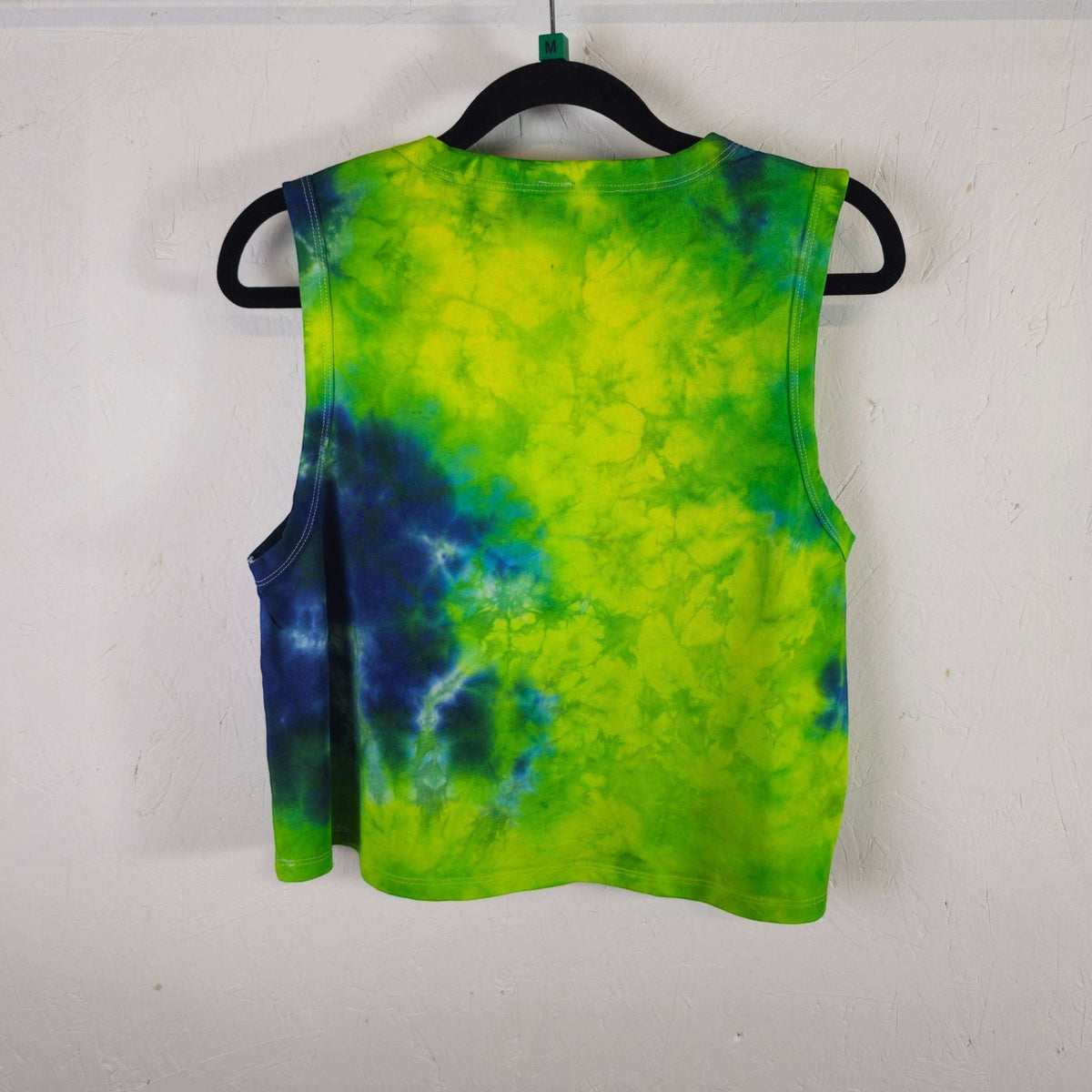 Sleeveless tie-dye crop vest, lime yellow and teal-blue spiral pattern