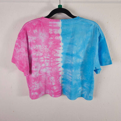 Back view split tie-dye crop top in pink and blue, short sleeves
